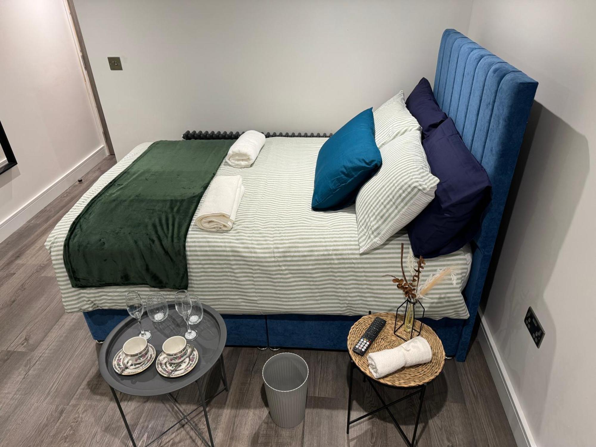 Southgate Luxury Apartments Elland エクステリア 写真
