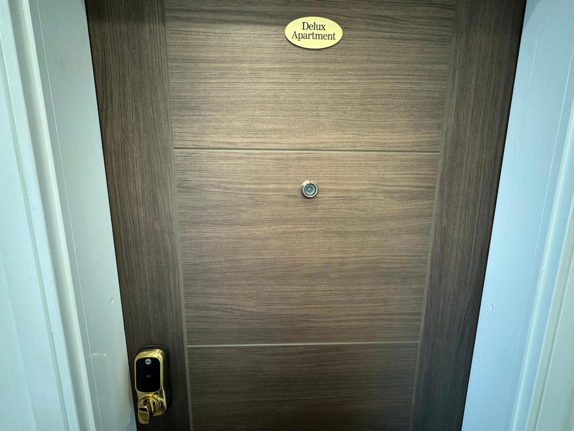 Southgate Luxury Apartments Elland エクステリア 写真