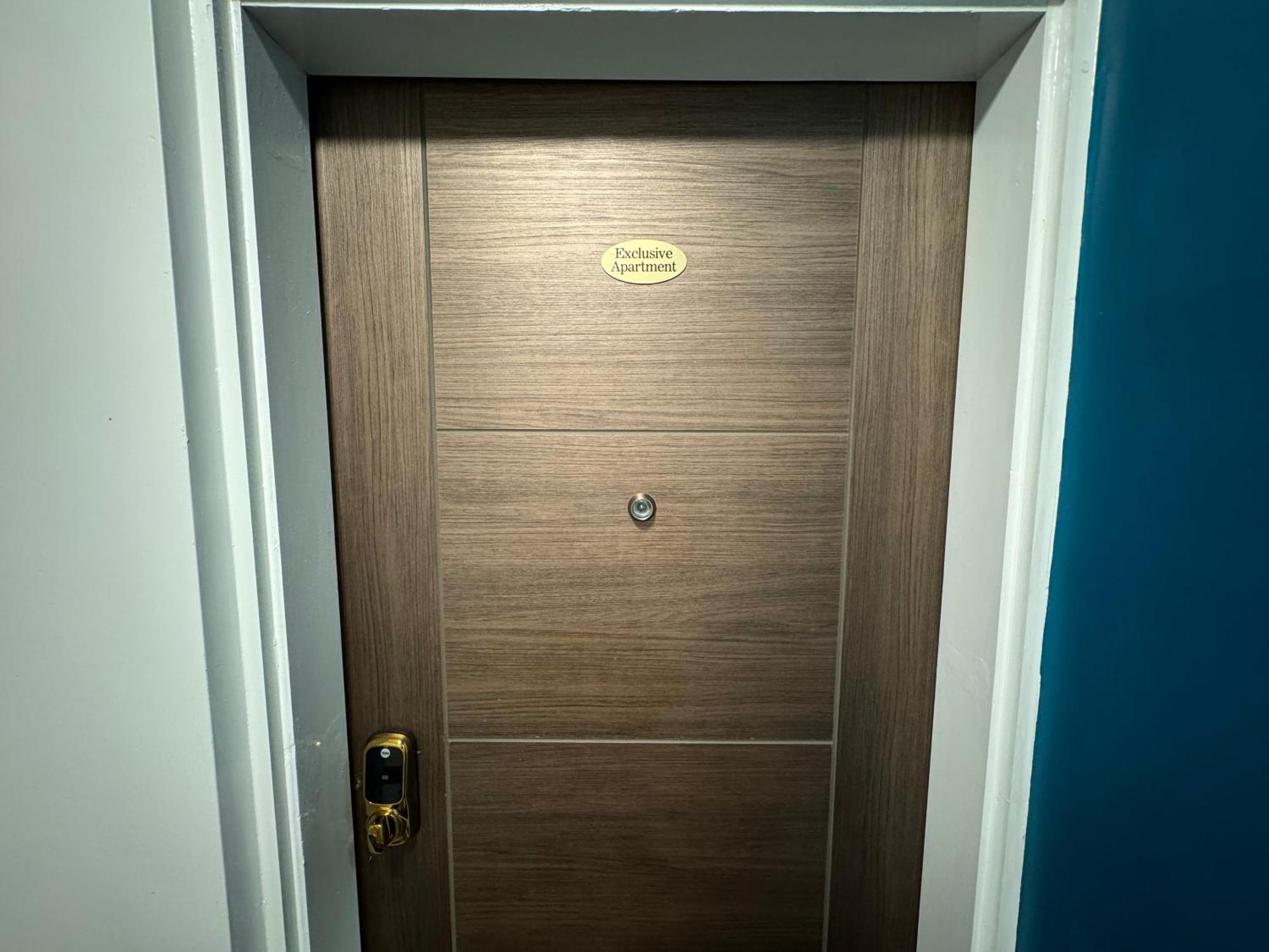 Southgate Luxury Apartments Elland エクステリア 写真