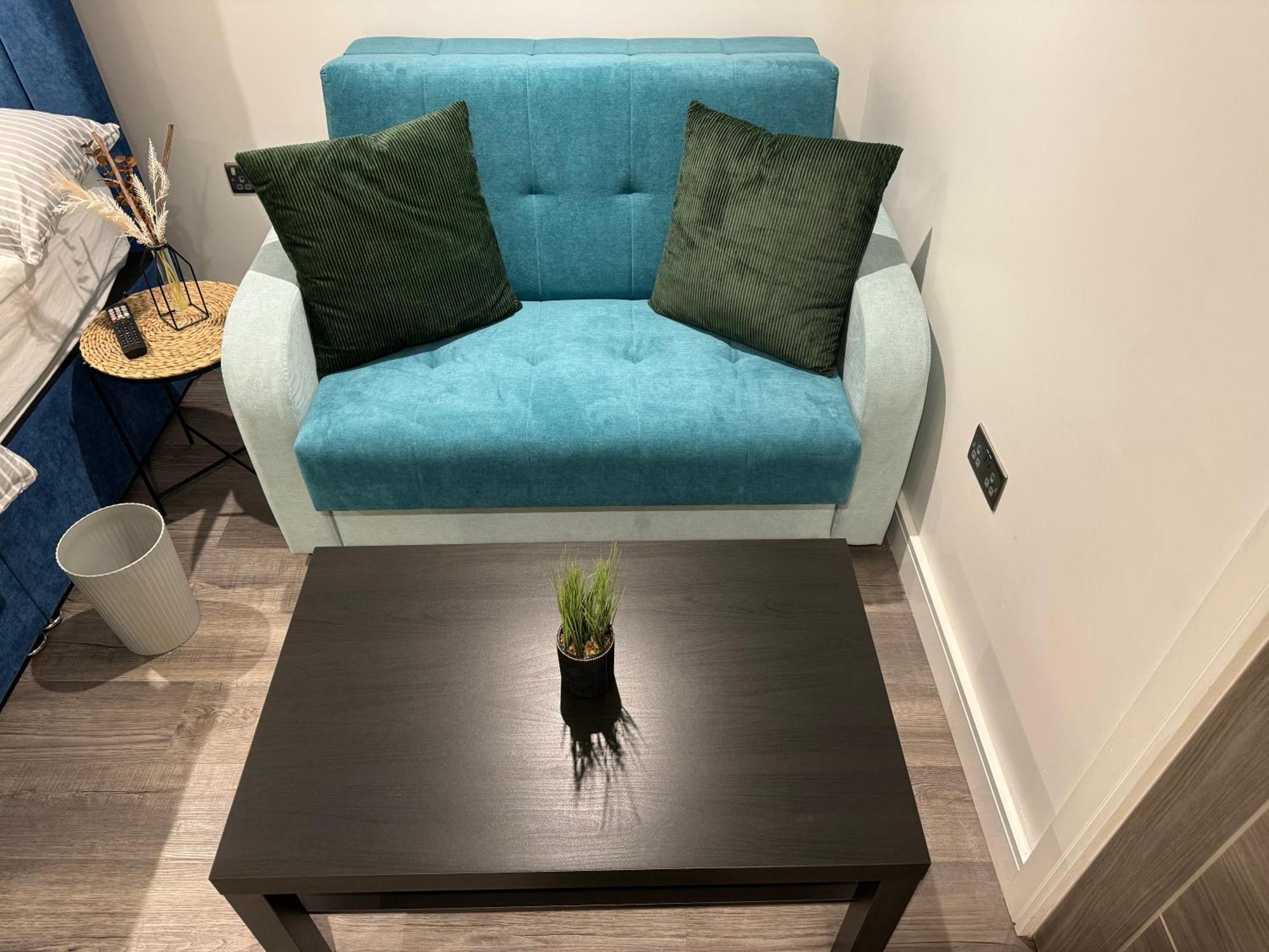 Southgate Luxury Apartments Elland エクステリア 写真