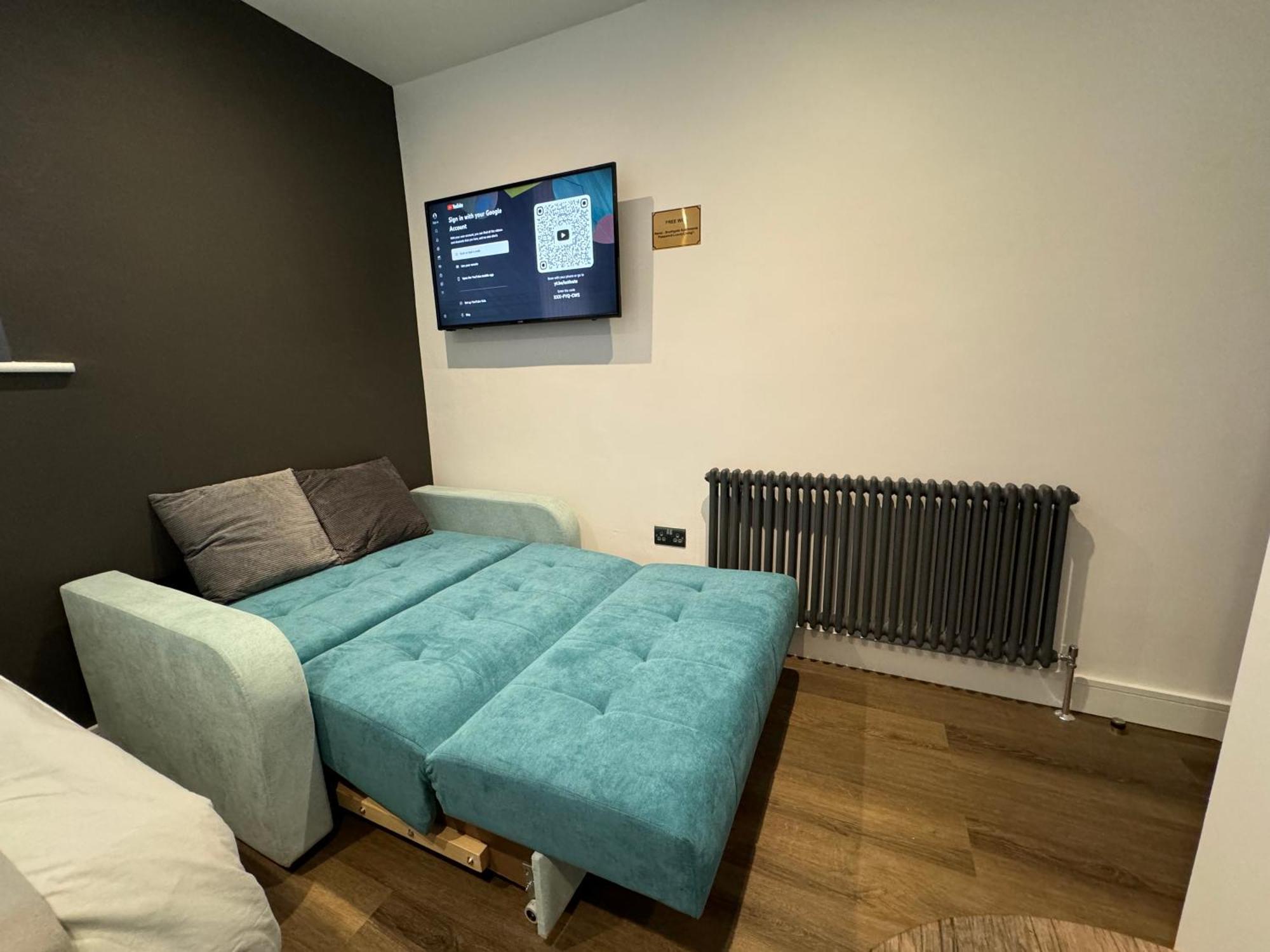 Southgate Luxury Apartments Elland エクステリア 写真