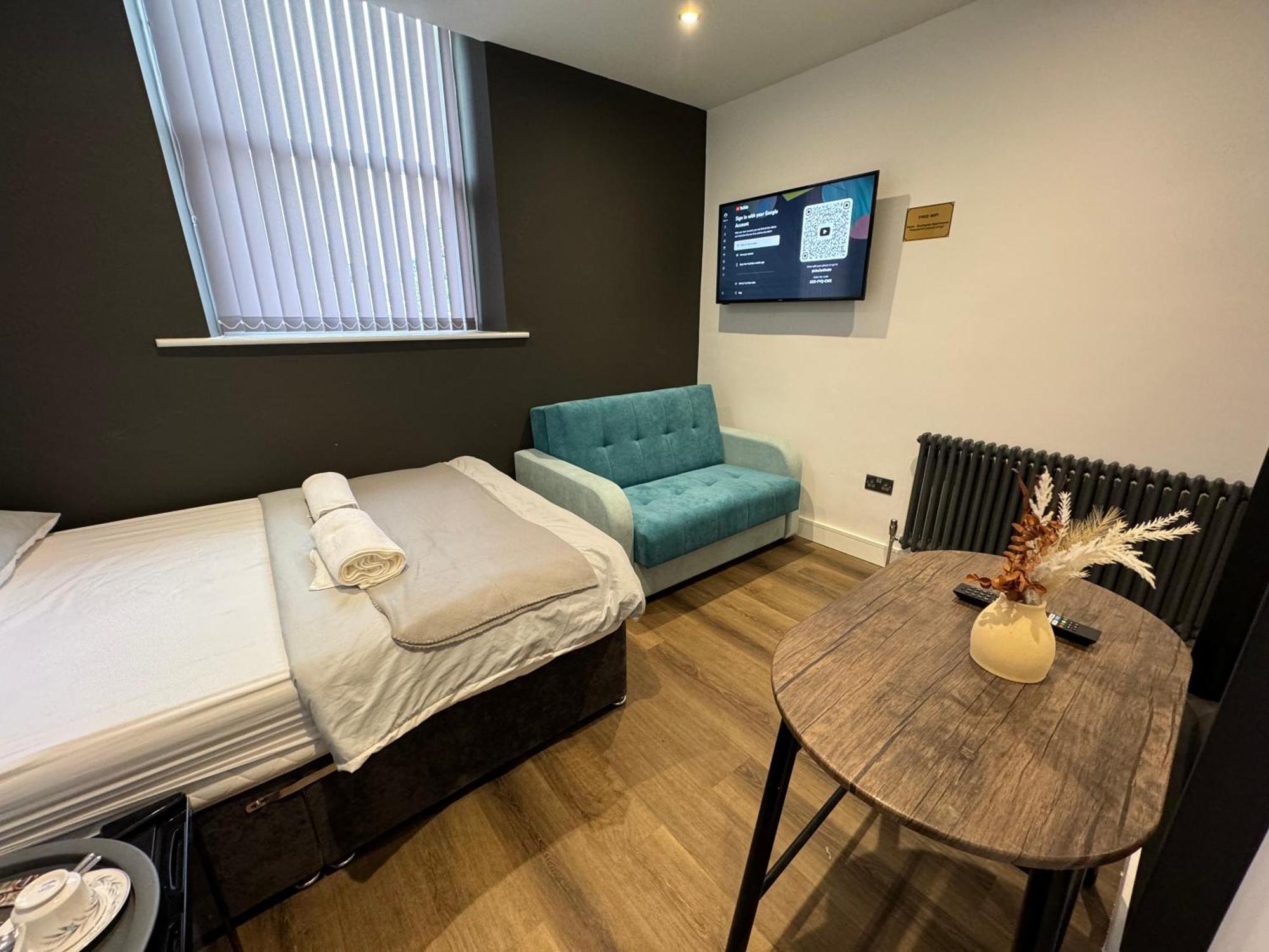 Southgate Luxury Apartments Elland エクステリア 写真